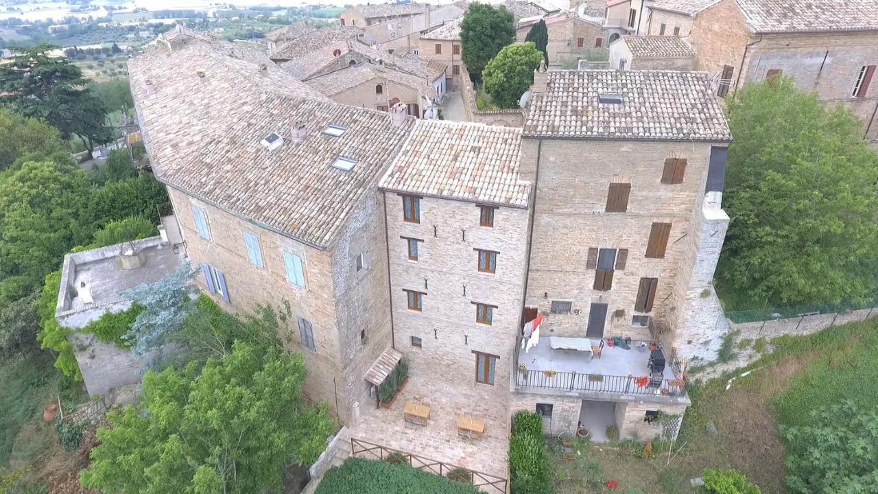 Il Castello Affittacamere Montecosaro  Kültér fotó